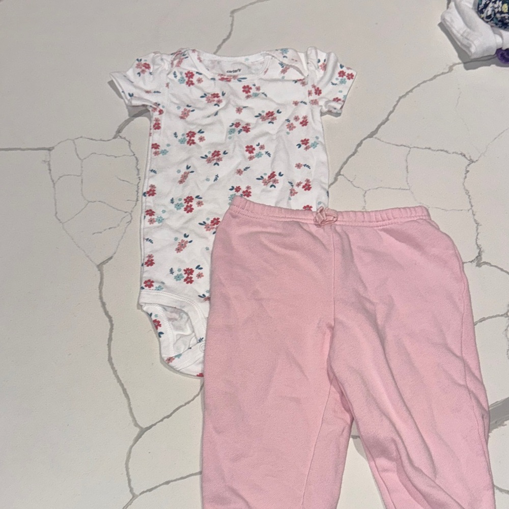 Carters Baby Toddler Girl 24M Floral White Onesie Short Sleeve and Pink Pants